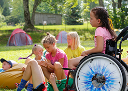 С 18 по 21 июня с финансовой поддержкой благотворительного фонда BeOpen  для семей с особыми детьми был организован летний лагерь «Лето бабочек 2019».
